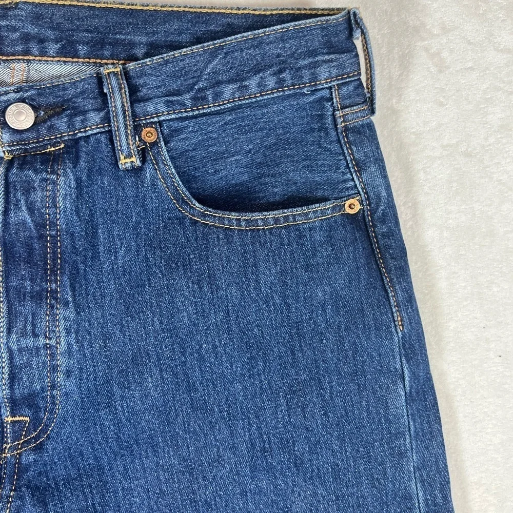 NWT 34W 34L Levi's 501 Men's Classic Indigo Straight Jeans